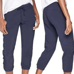 Athleta navy blue ruched jogger.